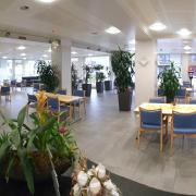 Unsere moderne und helle Cafeteria